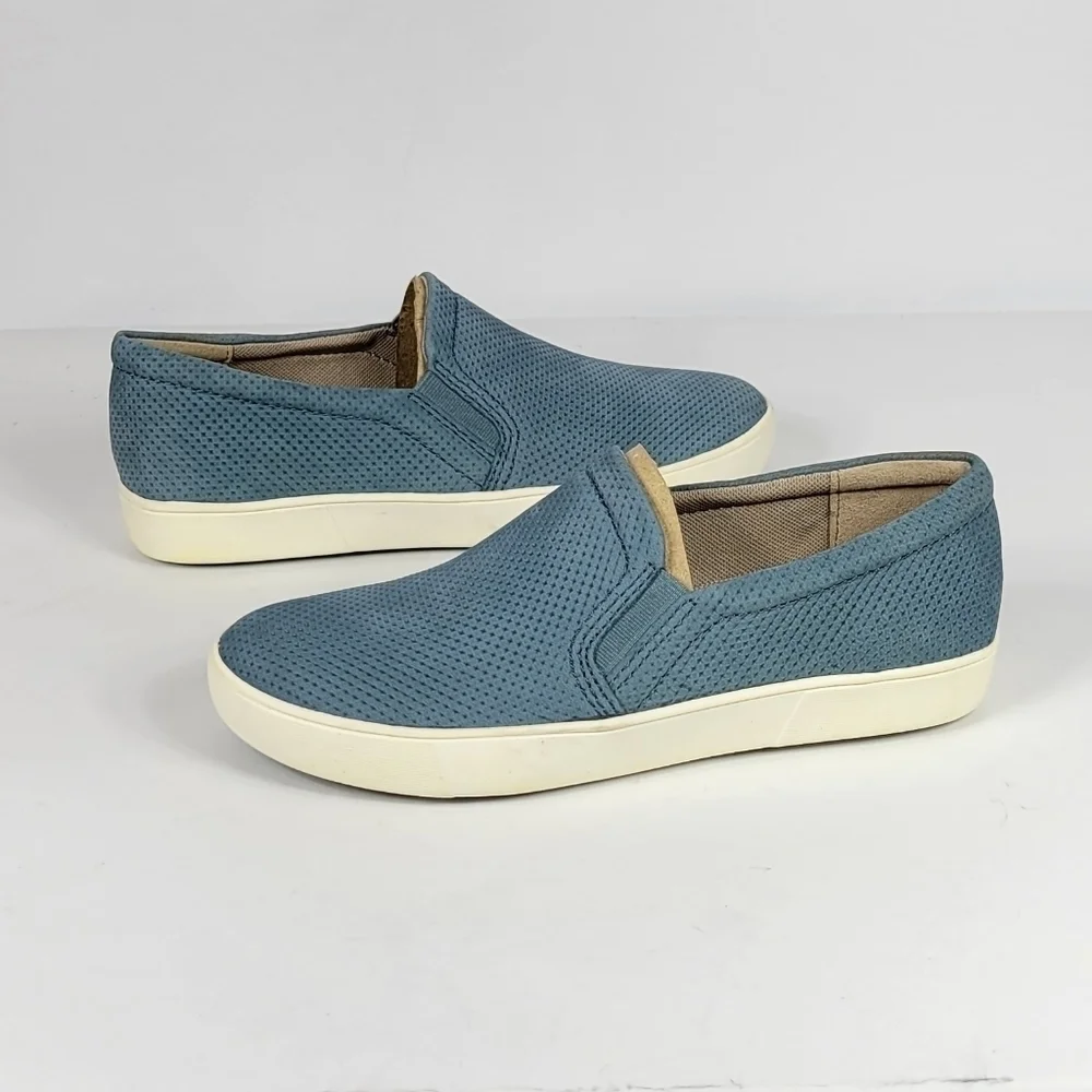 Naturalizer Slip On Sneaker #317 Size 7M